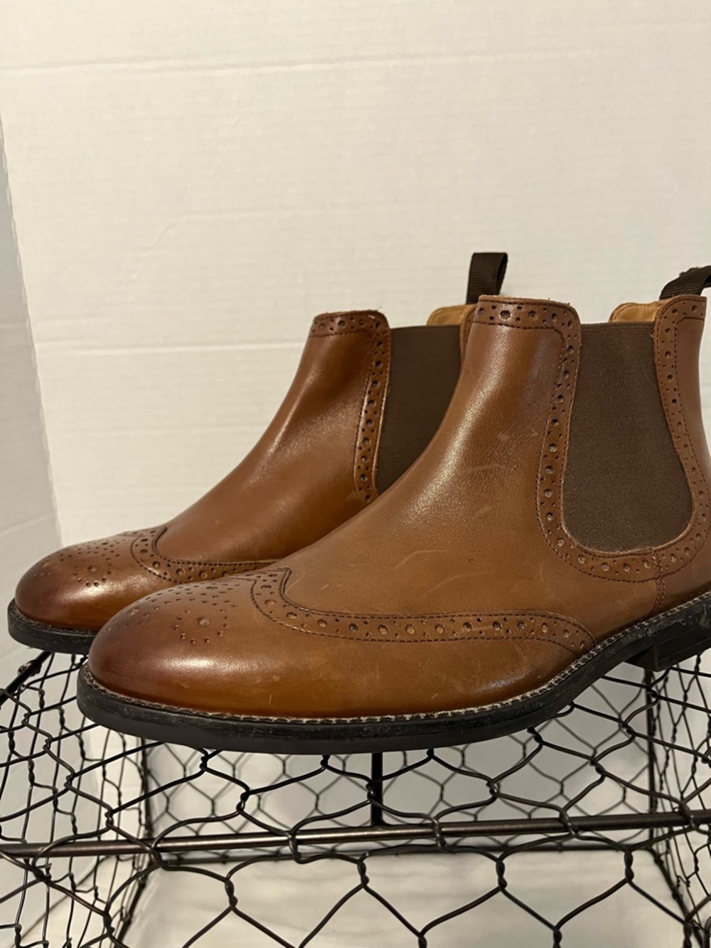 Men's Brown Leather Chelsea wingtip Boots size 7